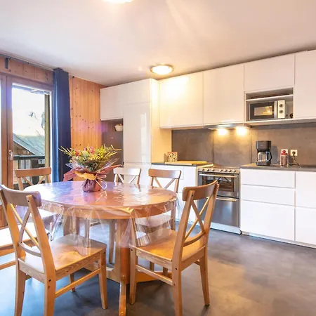 Apartment Les Huskies By Interhome